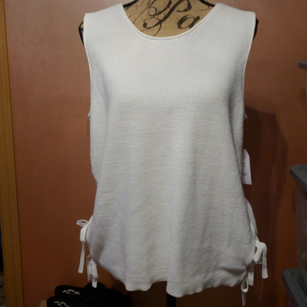 NWT Cream Sweater Tank Lace Up Sides